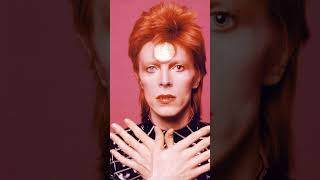 Short 508 Bowie lançava quotThe Rise And Fall Of Ziggy Stardust and the Spiders from Marsquot há 52 anos [upl. by Enoval]