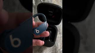 سماعات خرافية Powerbeats Pro Apple 2024 [upl. by Nifled]