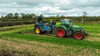 Fendt 720 amp Bunnings Spreader  Muck Spreading  FYM [upl. by Sucramrej324]