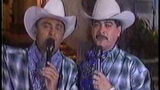 los tigres del norte con la banda el recodo ni parientes somos 1992 [upl. by Anilemrac65]