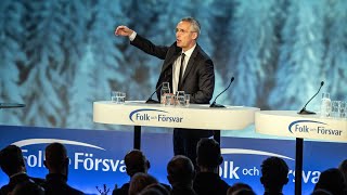 quotDet är fullt krig i Europaquot – Jens Stoltenberg generalsekreterare NATO [upl. by Ainar94]