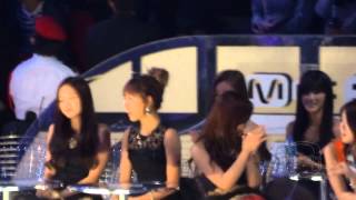 20131122 Ylvis the fox  MAMA HK EUNJI FOCUS [upl. by Einahteb710]