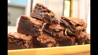 Gooey Brownie  Dessert Recipes  Sanjeev Kapoor Khazana [upl. by Gauldin517]