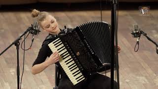 Играет Мария Дмитриева аккордеон  Баян и баянисты 2016  Maria Dmitrieva accordion Bayan Festival [upl. by Anoyk]