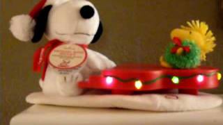 2009 Hallmark Swingin With Snoopy amp Woodstock Playing Piano [upl. by Nwahsan535]