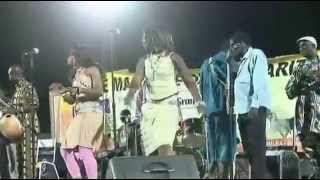 OUMOU SANGARE LIVE A KAYE FANTA NIDIMI [upl. by Lyndsey]