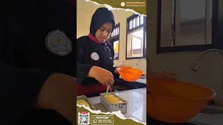 PRAKTEK ROTI DENGAN METODE TANGZHONG  SMK INSAN TERPADU PAITON [upl. by Yelehsa]