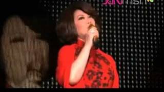 Tsai Chin  Cai Qin  蔡琴 Concert Singapore Sep 2010 [upl. by Devan]