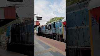 Old Wdm3d locomotive shunting at Varanasi junction 😮🔥 wdm3d dieselengine powerful [upl. by Burra]