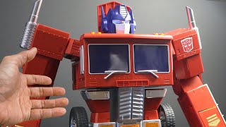 Unboxing Robosen Transformers Auto Converting Optimus Prime [upl. by Aneala]