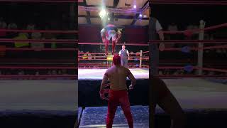 Se pasó de lanza nuestro Campeón Ligero 😮‍💨 lucha iwrg luchalibre wrestling [upl. by Nywloc]