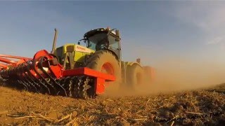 CLAAS Xerion amp Väderstad  Eine staubige Angelegenheit [upl. by Alastair607]