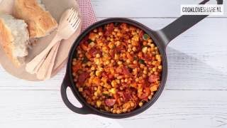 Kikkererwten stoof met chorizo  CookLoveShare [upl. by Sculley]