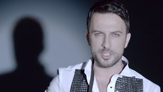 TARKAN feat OZAN ÇOLAKOĞLU  Aşk Gitti Bizden Official Video  Lyrics [upl. by Eniarrol229]