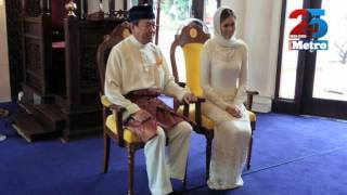 Sultan Selangor Norashikin bernikah [upl. by Ocisnarf]