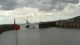 Balmoral amp yacht close call at Watchet harbour 2010 [upl. by Raycher]