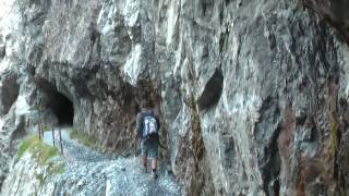 Balade dans les gorges du val dUina en basse Engadine Suisse HD [upl. by Nicholle]