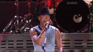 Kenny Chesney  I Go Back LIVE  High Definition [upl. by Wat990]