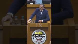 Dodik se kida od smijeha na Skupštini [upl. by Attenrev]