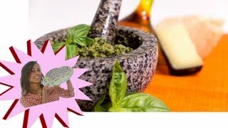 Pesto alla genovese  Segreti di preparazione [upl. by Rudwik394]