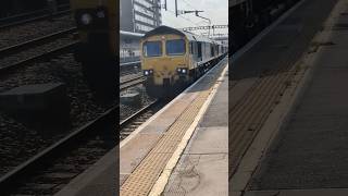 Freightliner 66 558 Passing Swindon ukrail freighttrain class66 freightliner train [upl. by Walkling]