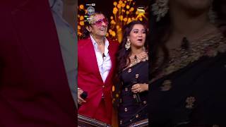 Shreya Ghoshal And Sonu Nigam Live Singing In Kaun Banega Crorepati Season 16shorts trending like [upl. by Inama218]