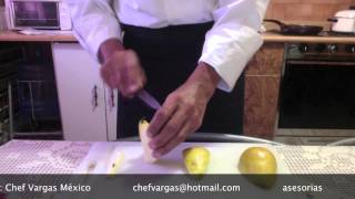 COMO CORTAR UNA PERA PARA DECORAR Técnicas culinarias Chef Vargas México [upl. by Miah850]