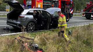 Gewonde bij ongeval op N300 problemen met openen van elektrische auto [upl. by Debbie178]