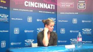 Kim Clijsters press conference in Flemish after her first round win [upl. by Hock]