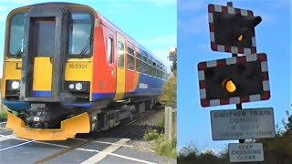 Matt Pitts Lane Level Crossing Lincolnshire [upl. by Allsun]