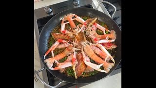 Recette  Paella aux langoustines de Julie  Les Carnets de Julie  Paella à la carte [upl. by Anaele]