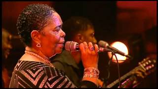 Cesaria Evora  Live damor Paris 2004 [upl. by Fishback]