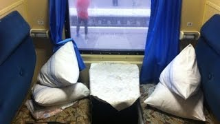 Inside Sleeper Car Lvov  Dnepropetrovsk поезд Львов  Днепропетровск [upl. by Faust]