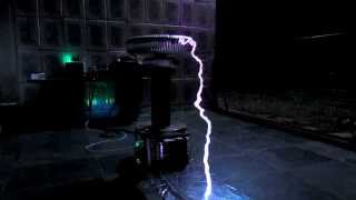 Chariots of Fire Theme em Bobina de Tesla Eletrônica Musical Tesla Coil [upl. by Jana]