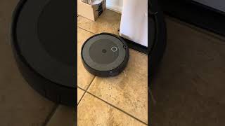 Roomba i3 [upl. by Ecela]