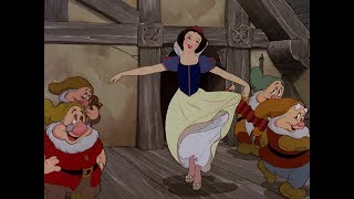 Blancanieves y los Siete Enanos  Canción tonta Doblaje 1964 [upl. by Consuelo298]