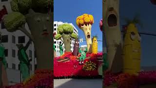 Trader Joe’s Float  Rose Parade 2024 Desfile de las rosas 2024 en Pasadena CA [upl. by Nebe]