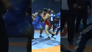 Cuando los luchadores pierden el control 💀 ufc lucha olimpiadas deportes parati shorts [upl. by Ahsita]