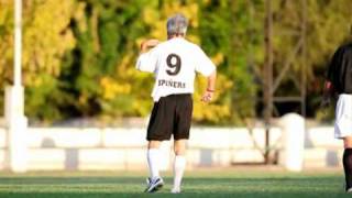 Piñera y Morales jugaron al fútbol en Santiago [upl. by Melia336]