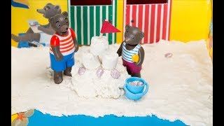 Petit Ours Brun à la plage  Le stopmotion [upl. by Tamis]