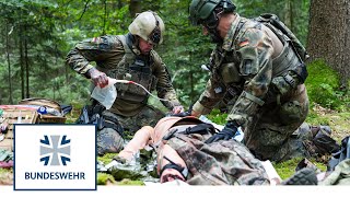 Einzelkämpfer der Sanitäter Sondertraining Taktische Verwundetenversorgung  Bundeswehr [upl. by Nilyarg358]