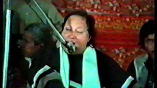 Nusrat Fateh Ali Khan Live Wedding Pakistan 1994 Part 2 [upl. by Sivla]