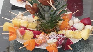 brochettes de fruits طريقتي في تقديم الفواكه [upl. by Stephanus]