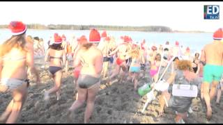 Nieuwjaarsduik 2014 in Helmond [upl. by Nytsuj978]