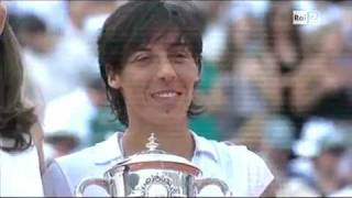 Tennis  Francesca Schiavone 5 giugno 2010 premiazione Roland Garros [upl. by Wallraff]