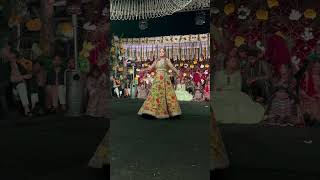 alishba anjum dance on her sister wedding alishbaanjum viral wedding [upl. by Cirred]