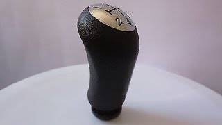 Renault Clio III  How to remove and replace a gear knob [upl. by Egor]