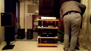 Wharfedale Denton 85 VS Wharfedale Evo 42 Test Bass e Drum Audiophile [upl. by Nelrsa]