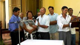 Caraguatay y sus estacioneros cantando el viernes santo en el predio de la iglesia [upl. by Anafetse]