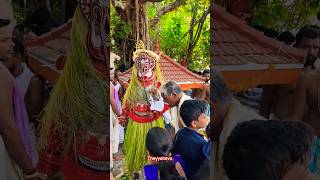 Gulikan  ഗുളികൻ theyyakavu theyyam gulikan gulika kola [upl. by Stacey]